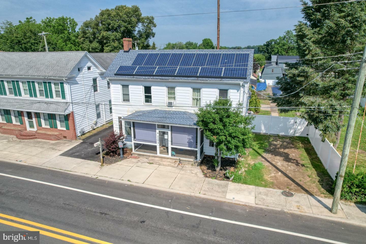Property Photo:  6 N Railroad Avenue  DE 19934 