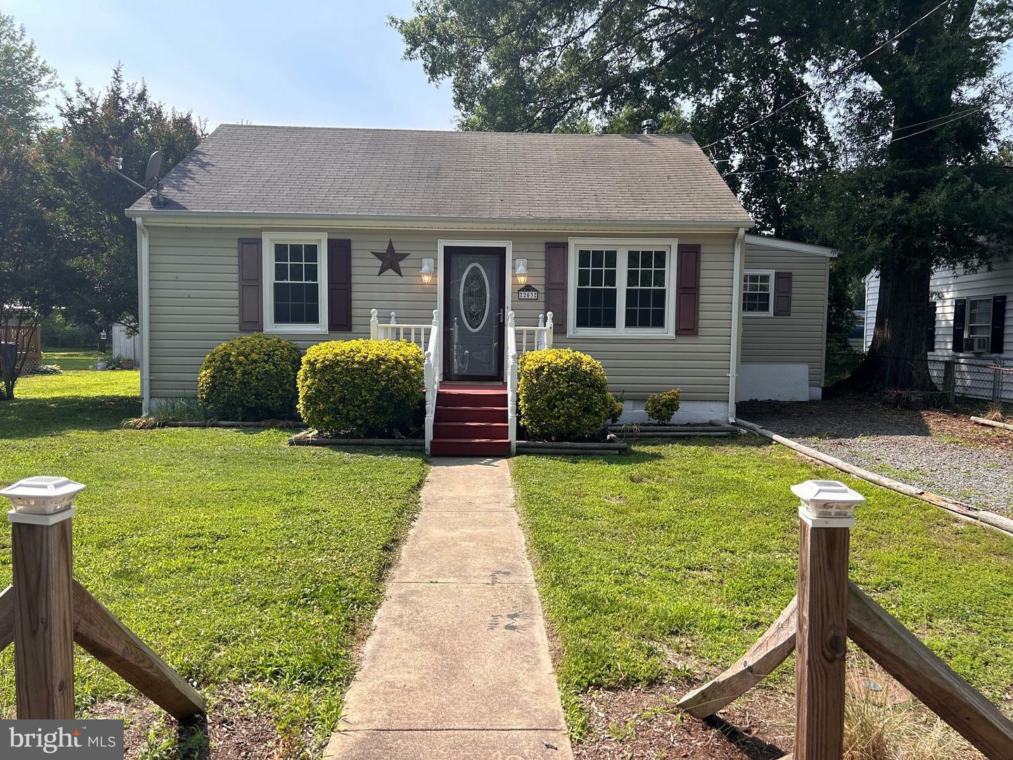 Property Photo: 203 Locust Avenue VA 22443