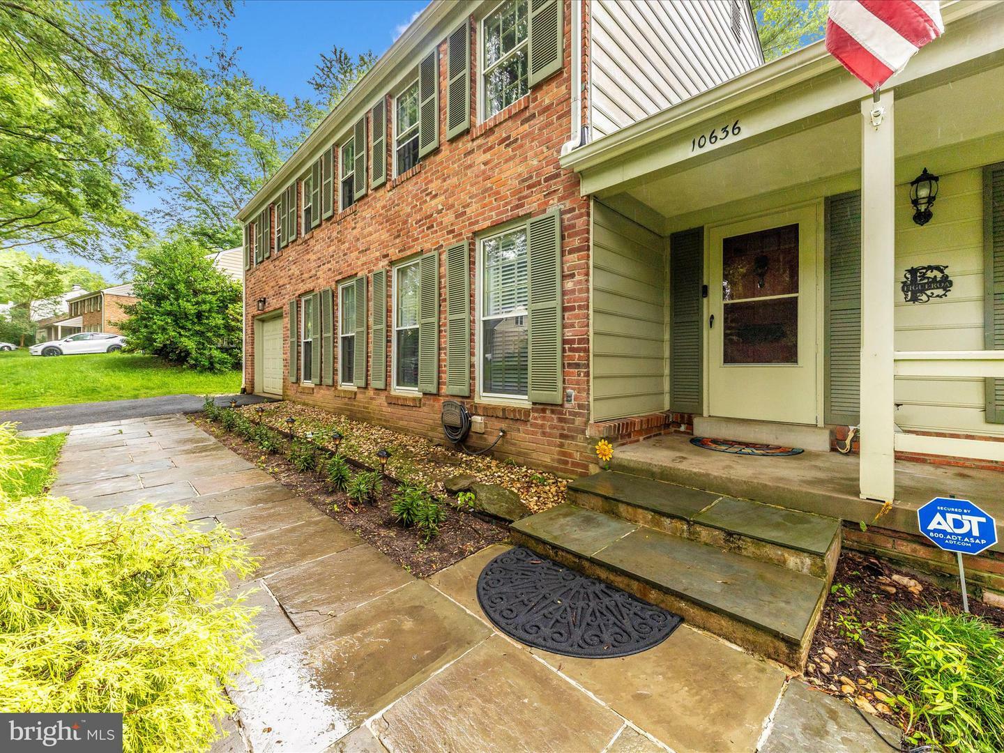 Property Photo:  10636 Seneca Spring Way  MD 20886 