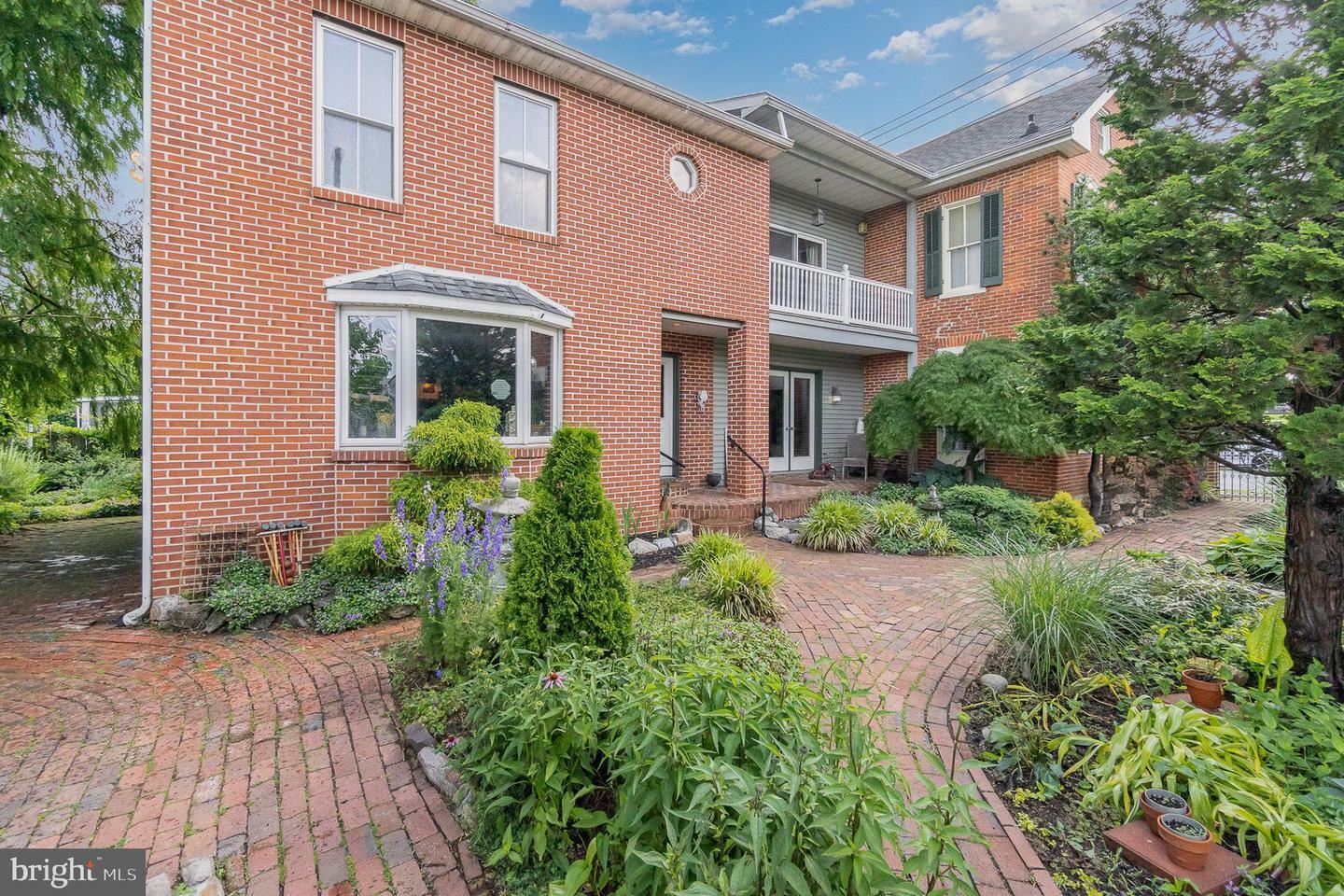 Property Photo: 473-481 S Second Street PA 17201