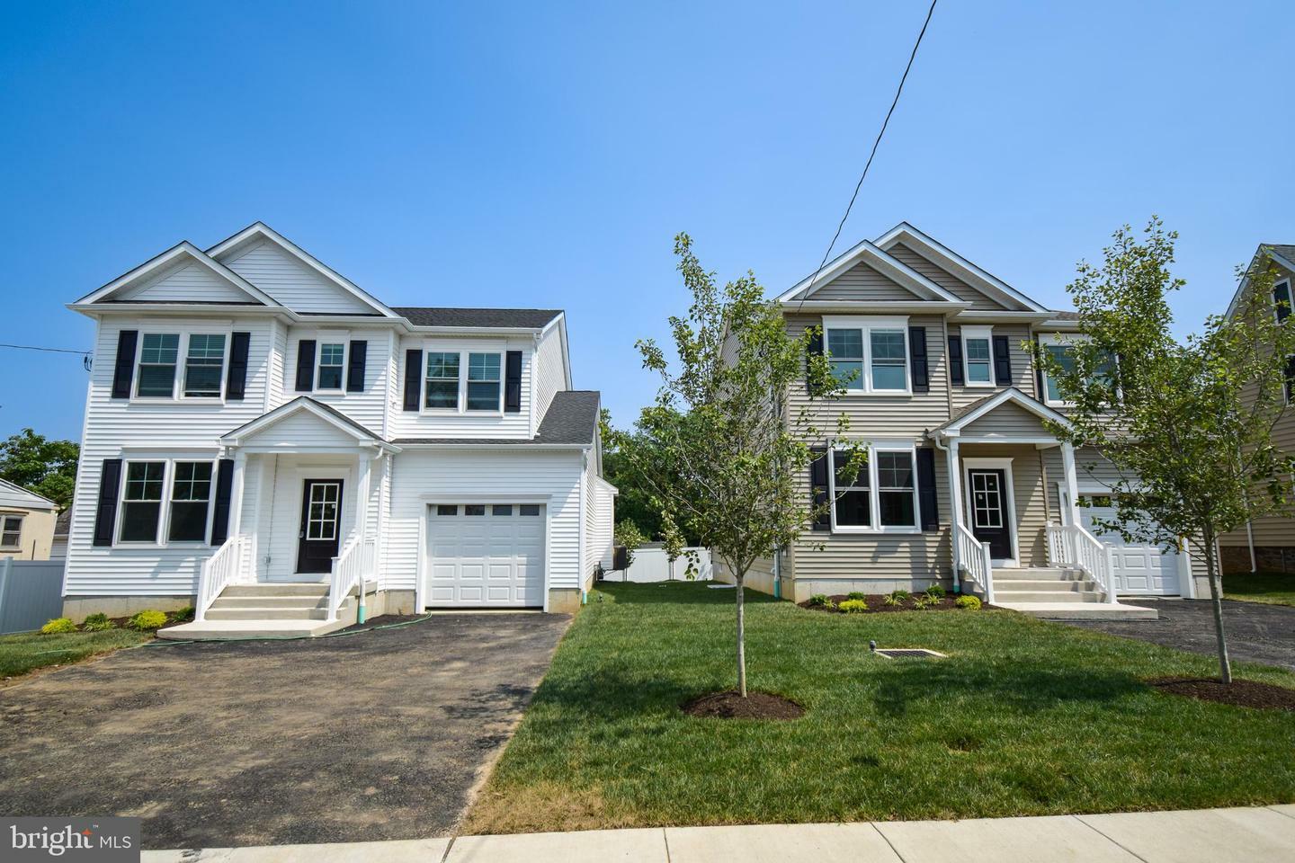 Property Photo: 904 Pleasant Avenue PA 19038