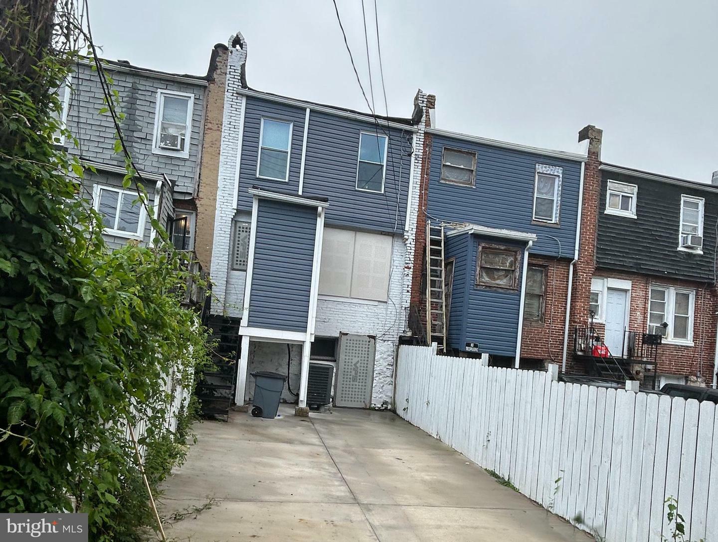 Property Photo: 4140 Reisterstown Road MD 21215