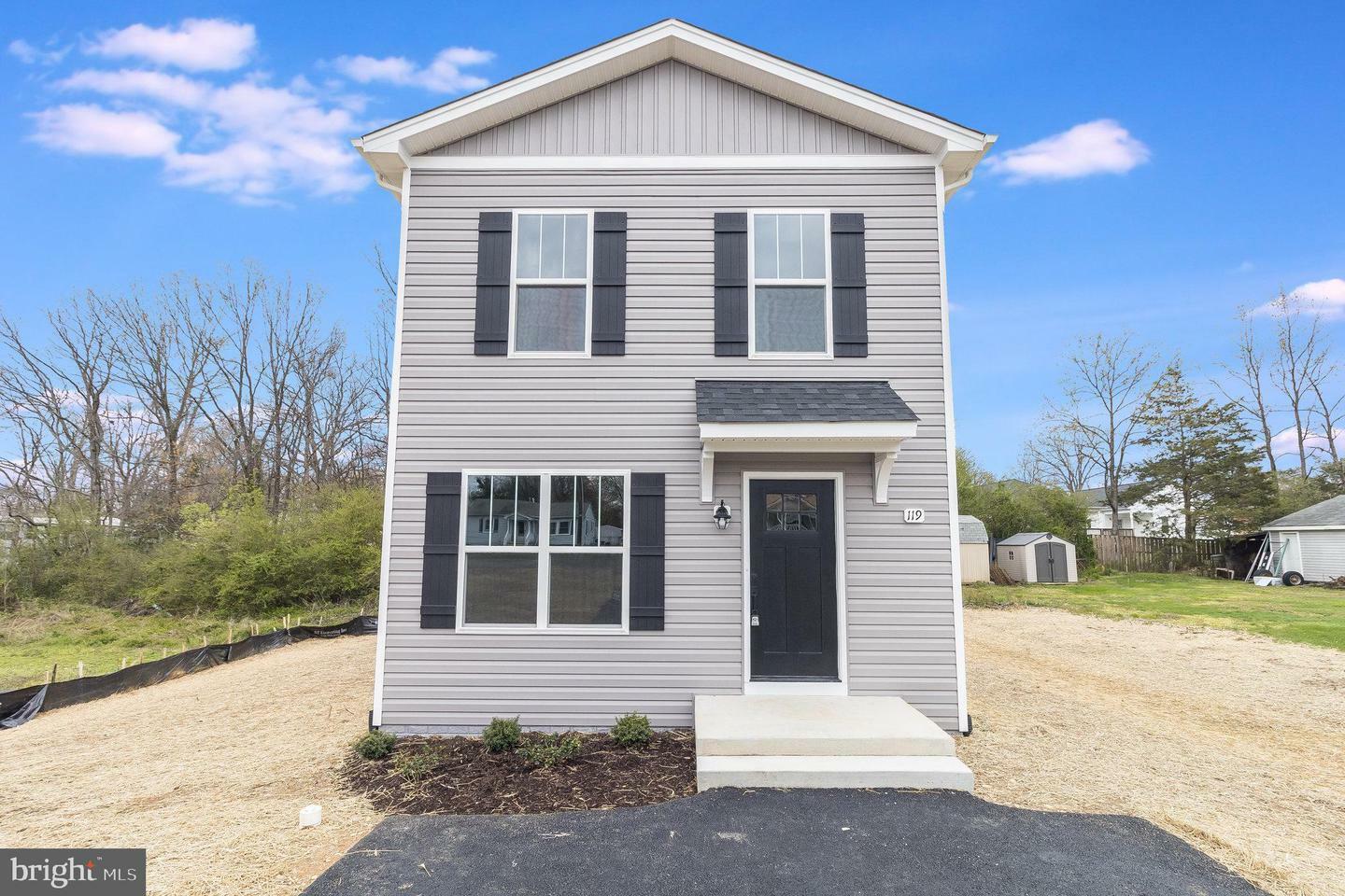 415 Palmer Street  Fredericksburg VA 22401 photo