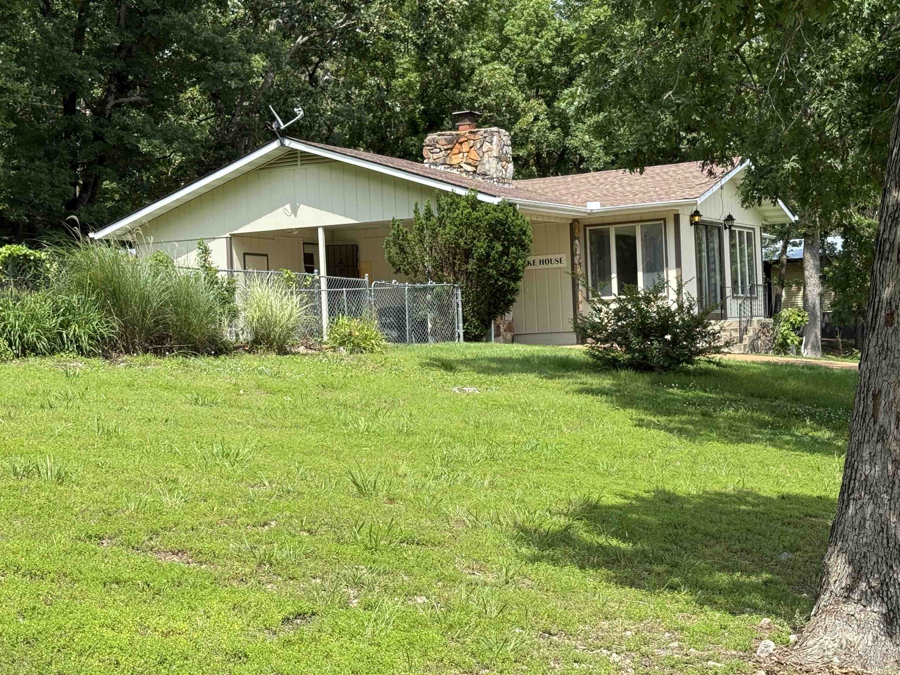 Property Photo:  1502 E Emerald Cove Drive  AR 72512 