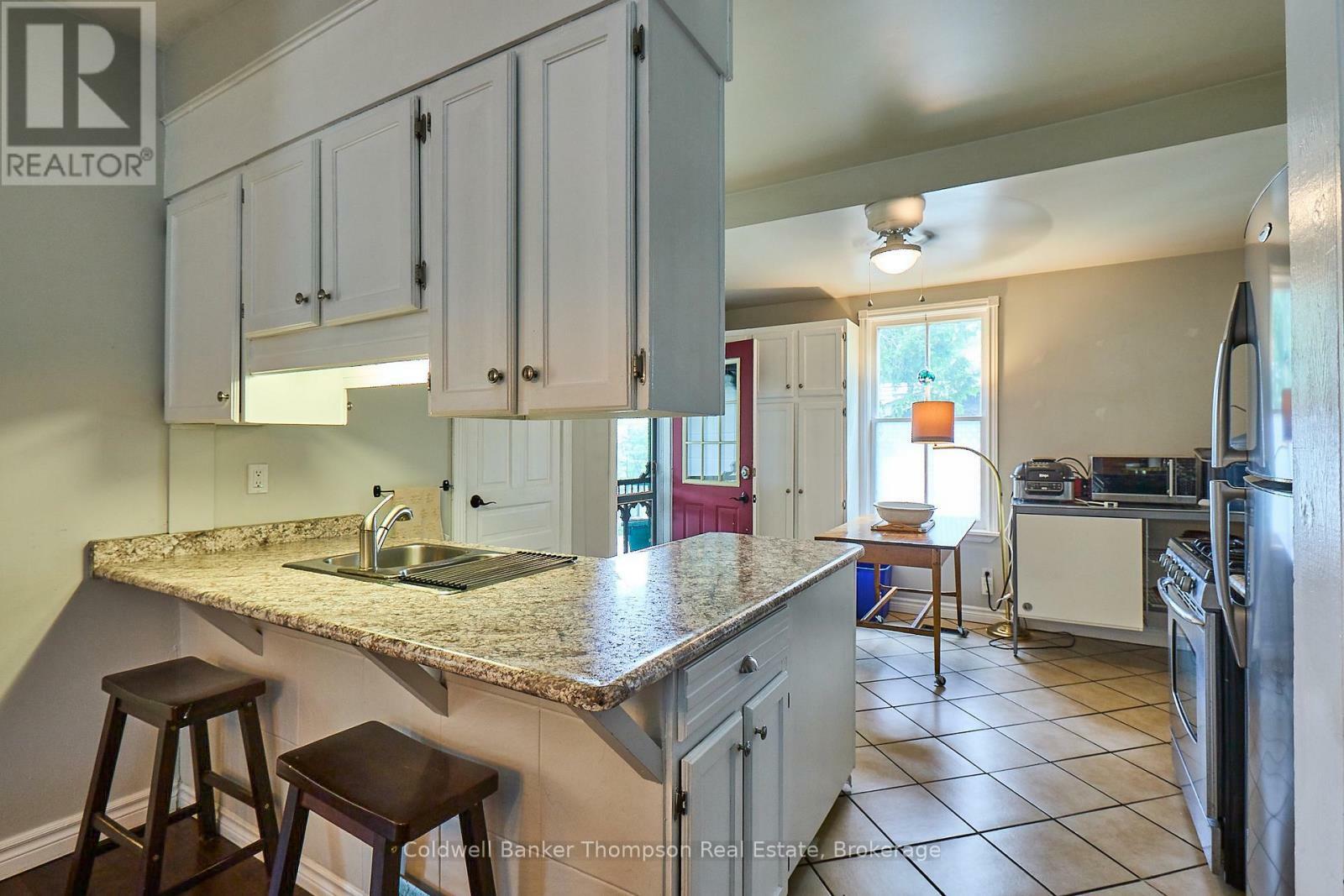 Property Photo:  19 Florence Street East  ON P1H 1P8 