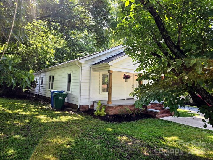 Property Photo:  616 Laurel Street  NC 28001 