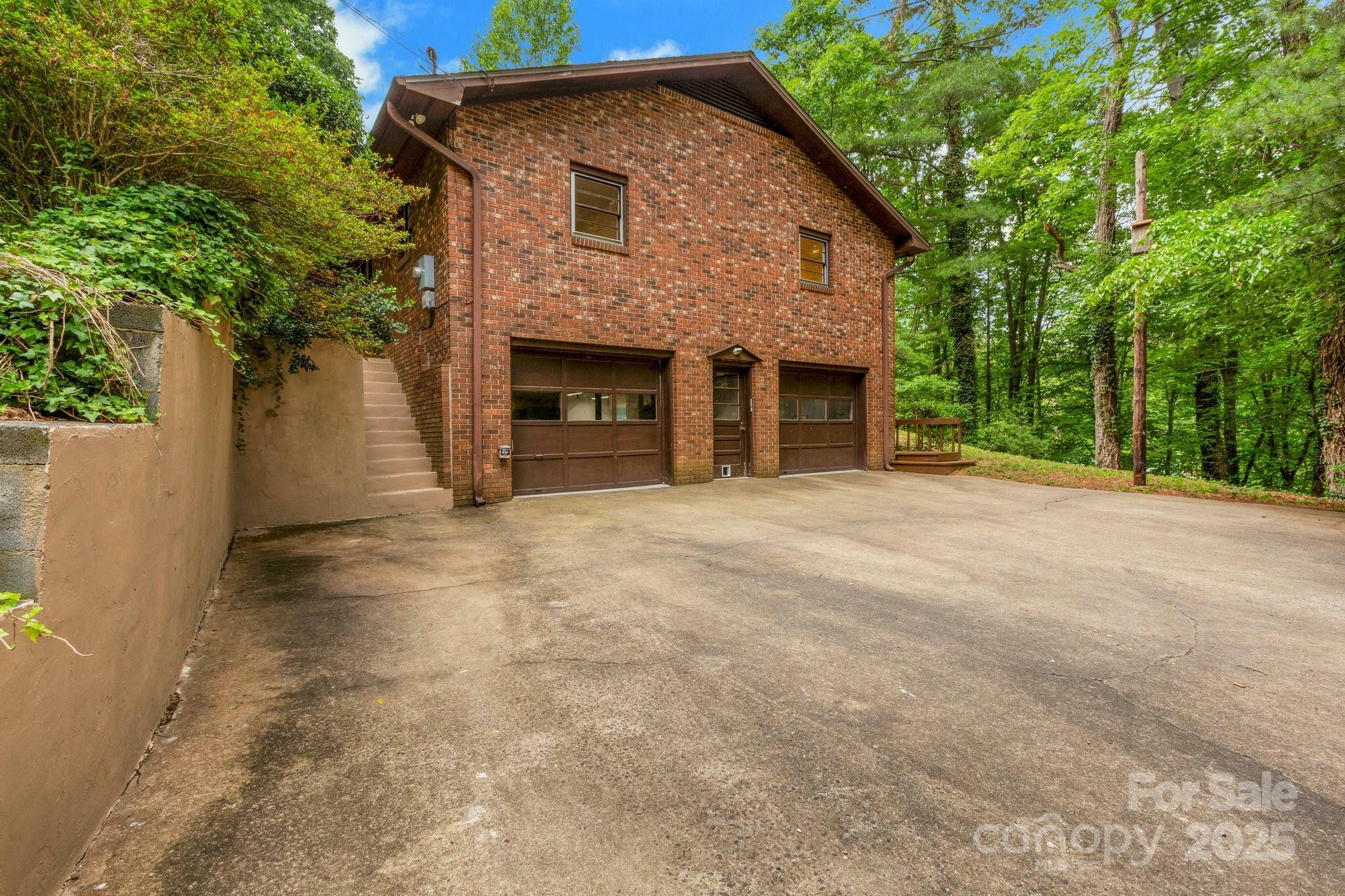 Property Photo: 137 Flynn Branch Road NC 28804