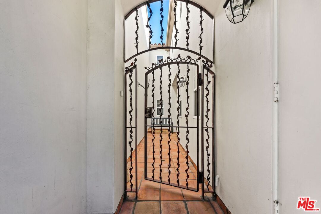 Property Photo: 6436 Lunita Rd CA 90265
