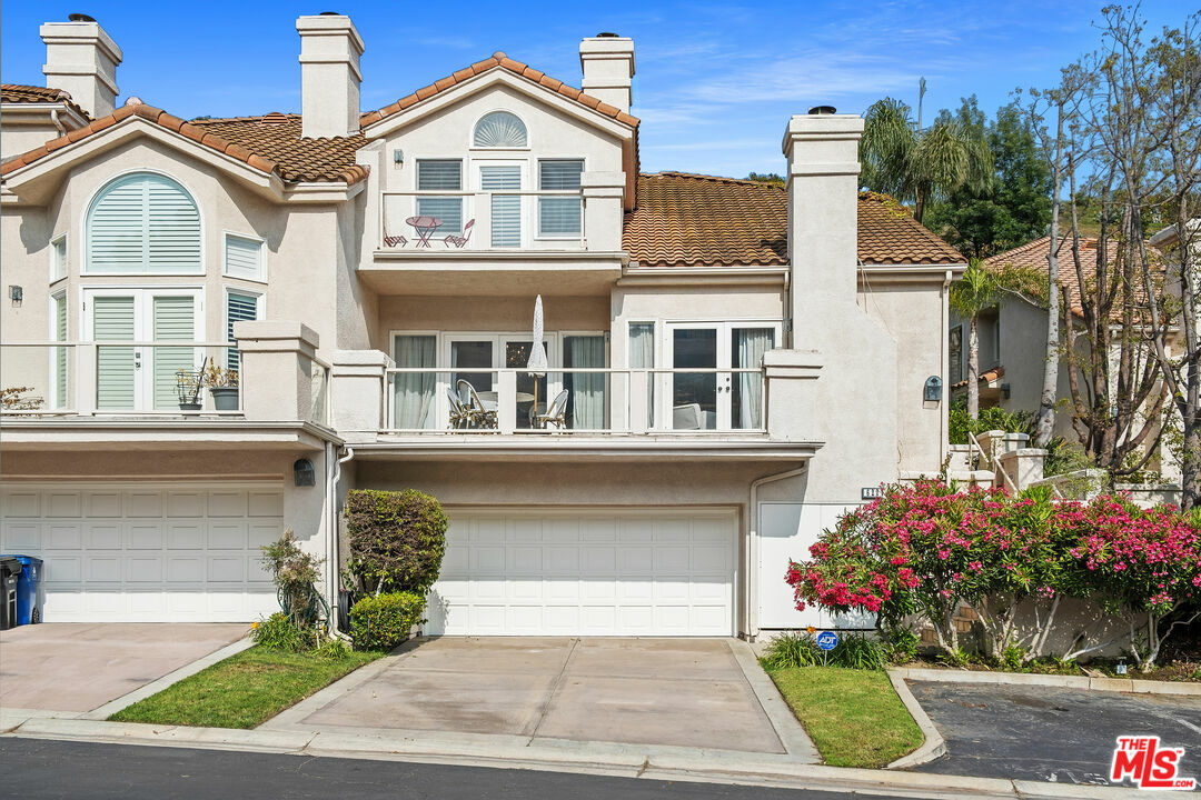 Property Photo: 622 Palisades Dr CA 90272