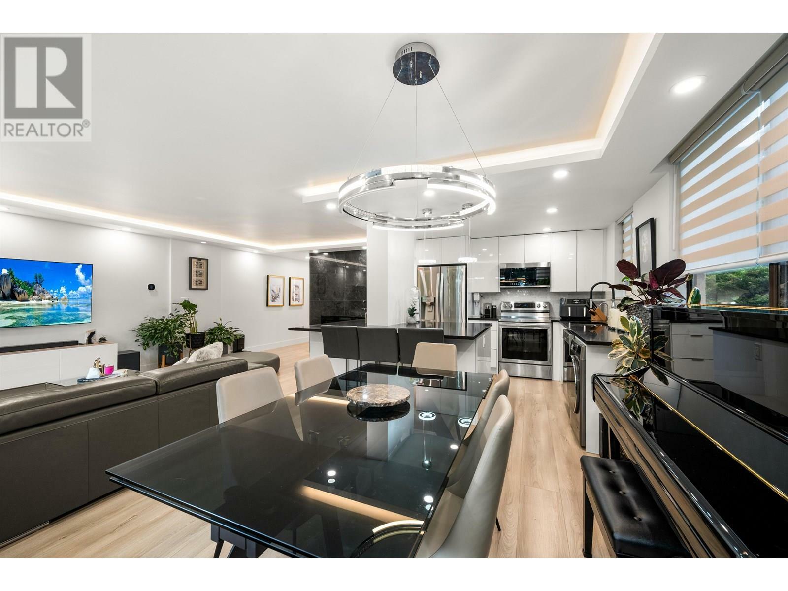 Photo de la propriété: 555 13th Street L1 BC V7T 2N8