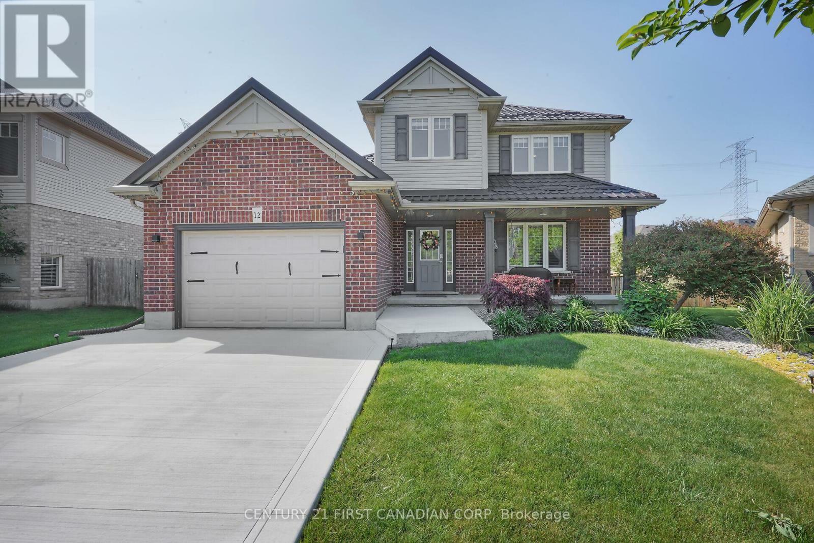 Photo de la propriété: 12 Hawthorn Court ON N5P 0A1