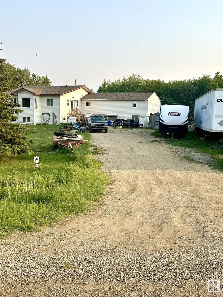 Property Photo:  20029 Twp Rd 514  AB T0B 4J0 