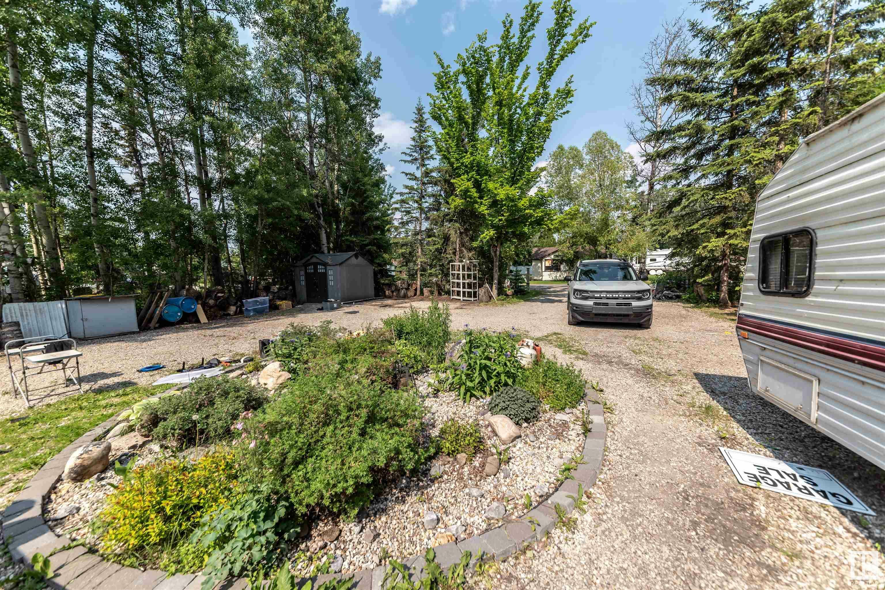 Property Photo: 4824 53 Street AB T0E 0A0