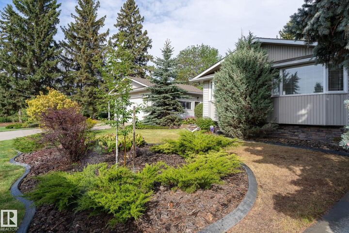 Property Photo: 7608 143A Street NW AB T5R 0P9