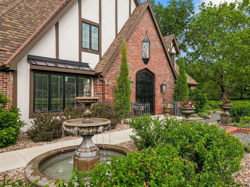 Property Photo: 18061 Berry Hill Drive KS 66085