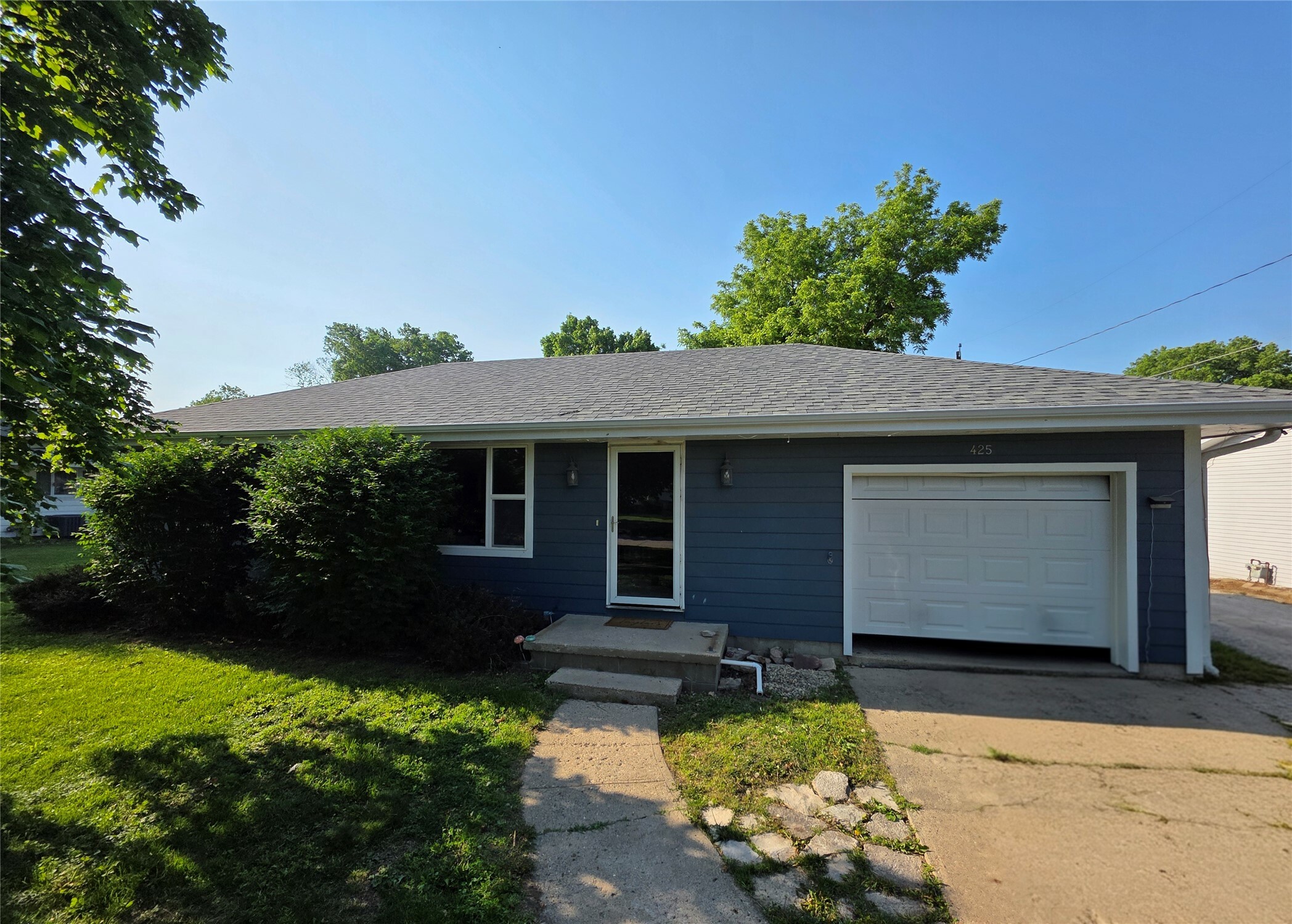 Property Photo: 425 E 1st Street IA 50072
