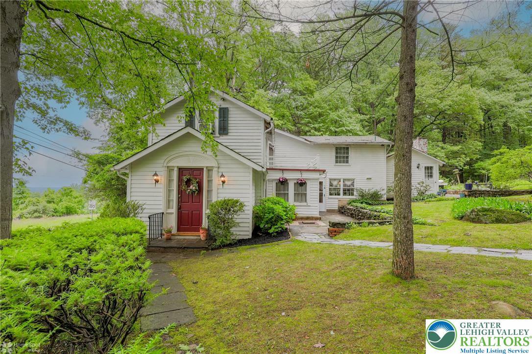 Property Photo: 6650 Mountain Road PA 18062
