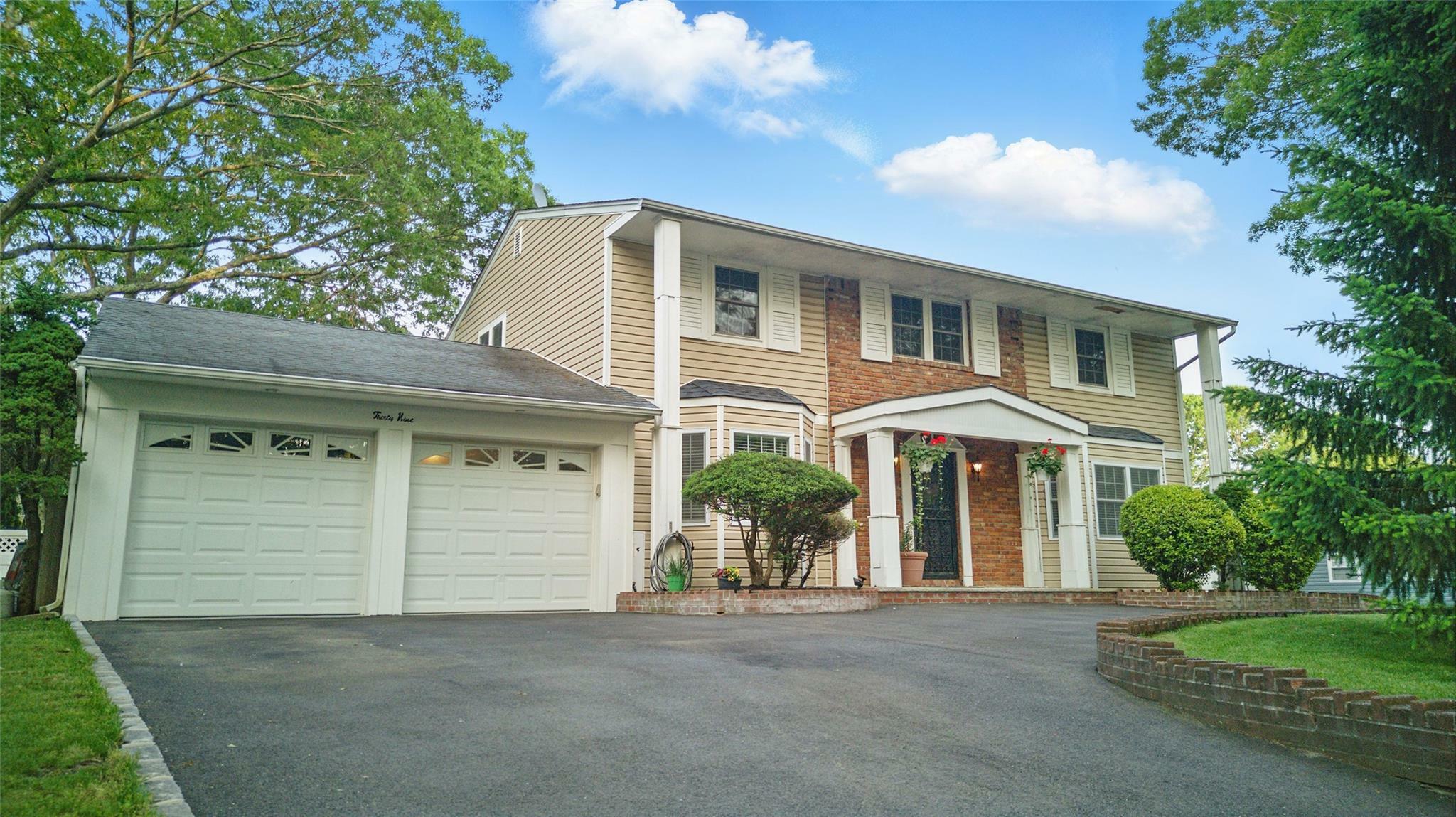 Property Photo: 39 Sandpiper Lane NY 11727