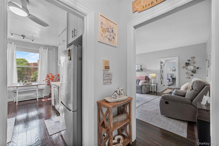 Property Photo:  472 Gramatan Avenue Dd3  NY 10552 