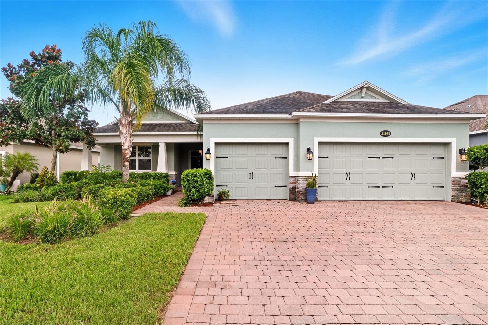 Property Photo:  31961 Redtail Reserve Boulevard  FL 32776 