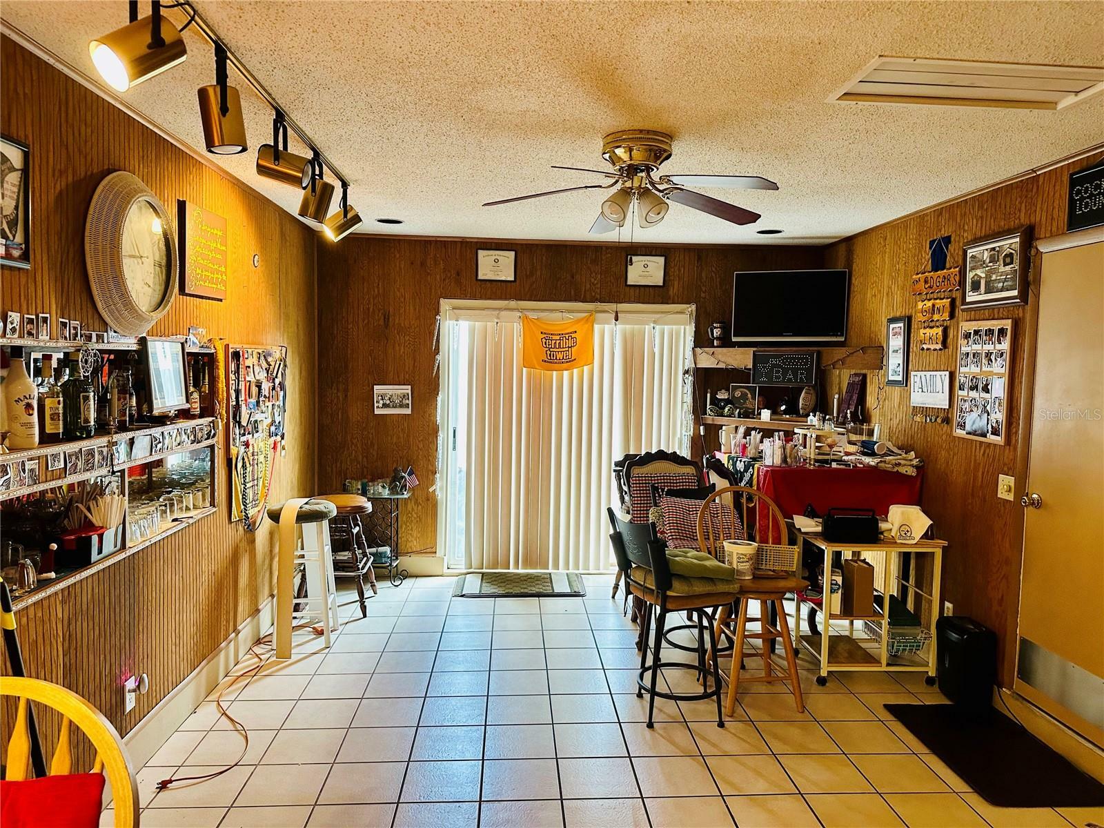 Property Photo: 46 Carriage Hill Circle FL 32707