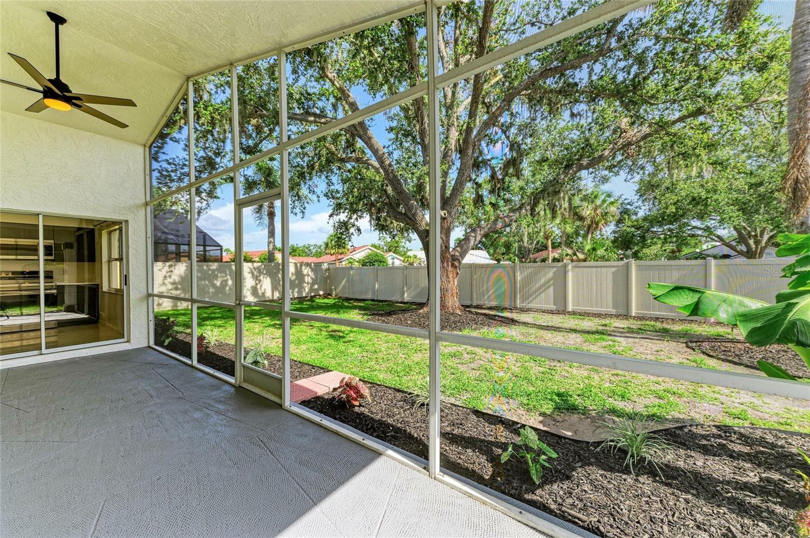 Property Photo: 5508 83rd Terrace E FL 34243