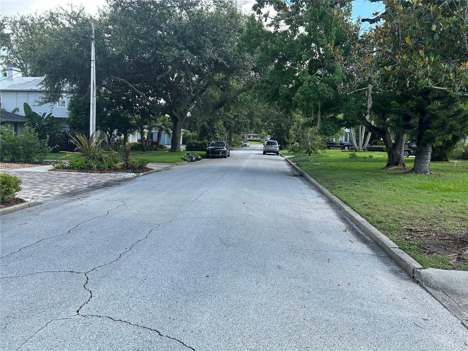 Property Photo: 907 N Hyer Avenue FL 32803