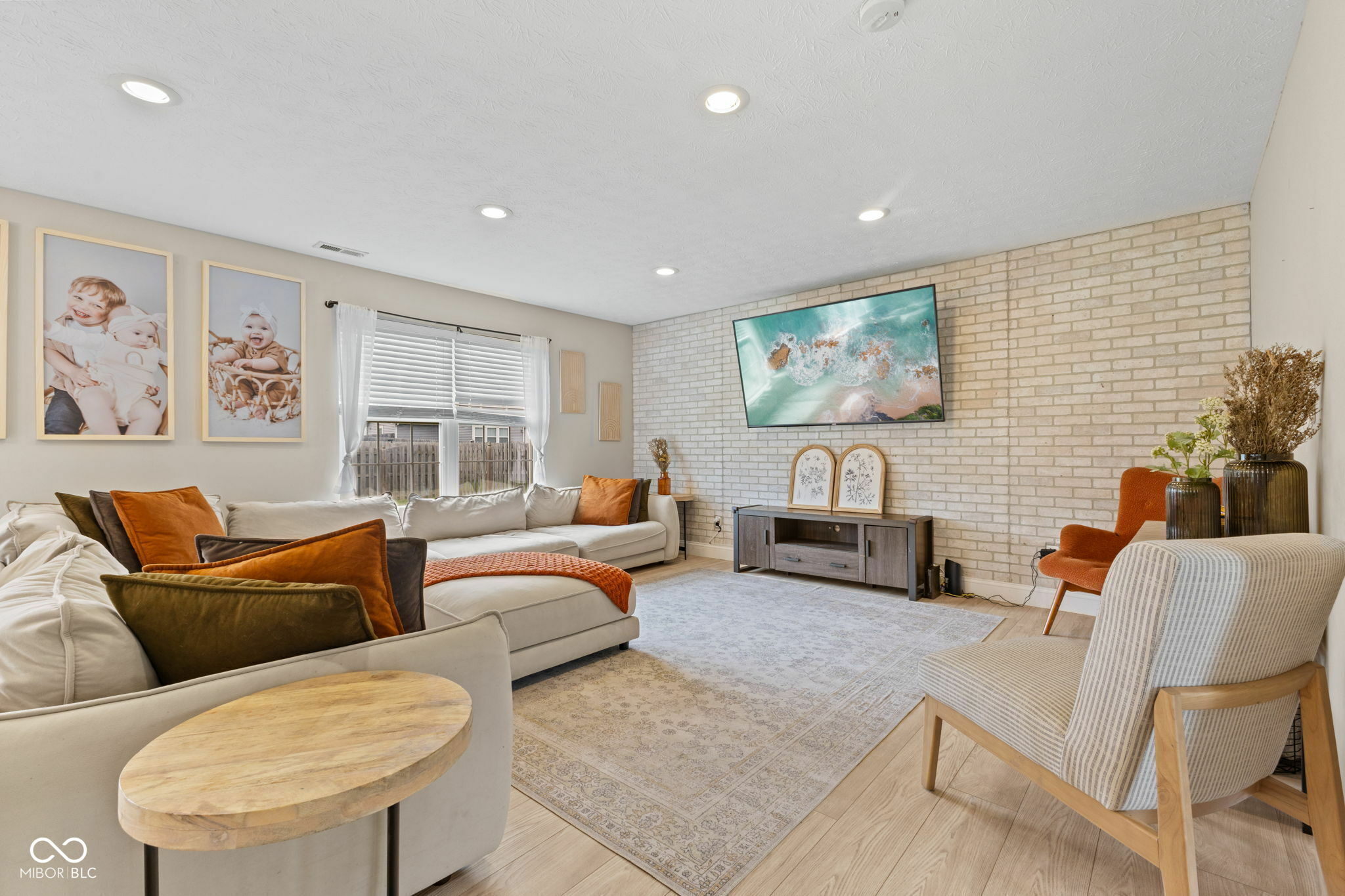 Property Photo: 2580 Bluewood Way IN 46168