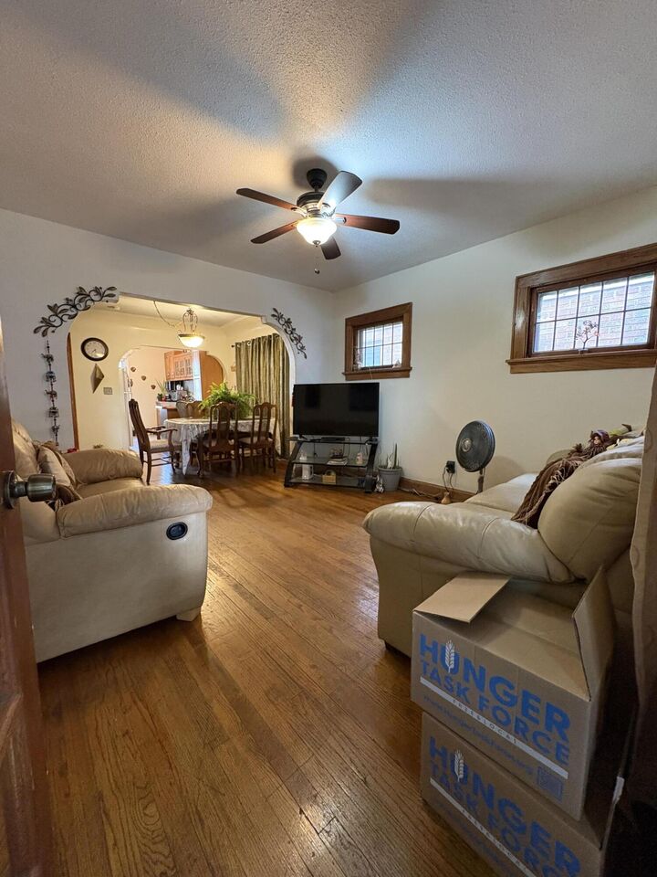 Property Photo:  4110 N 7th St  WI 53209 