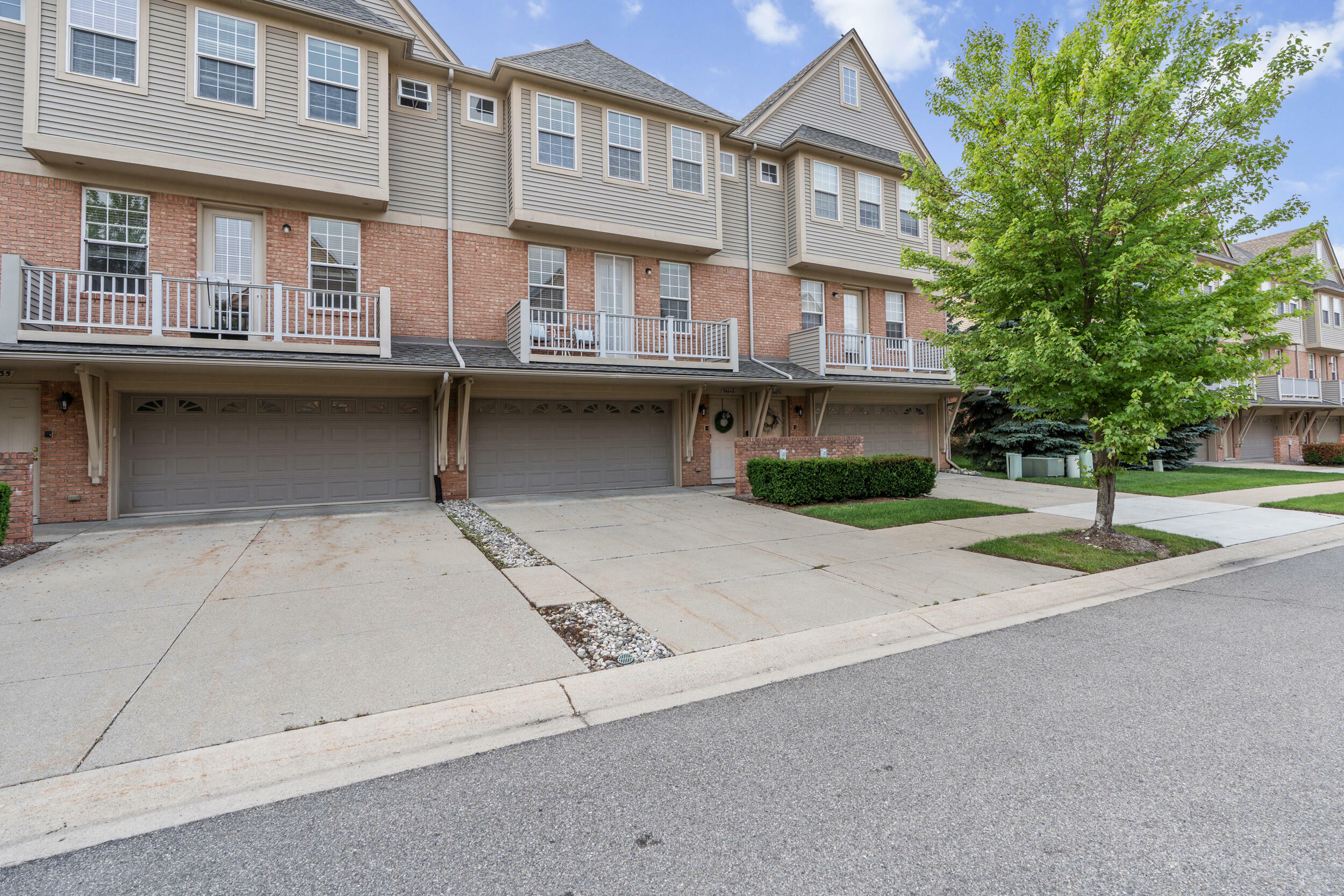 Property Photo: 56643 Sunset Drive MI 48316
