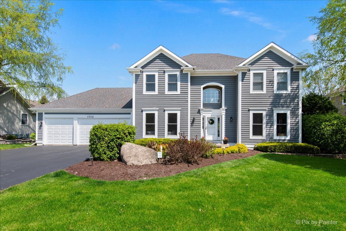 1712 Squirrel Trail  Cary IL 60013 photo