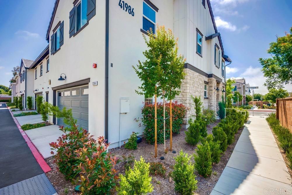 Property Photo: 41986 Ornella Street 1304 CA 92562