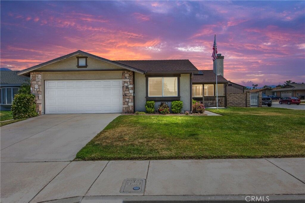 Property Photo:  7571 Willow Way  CA 92346 