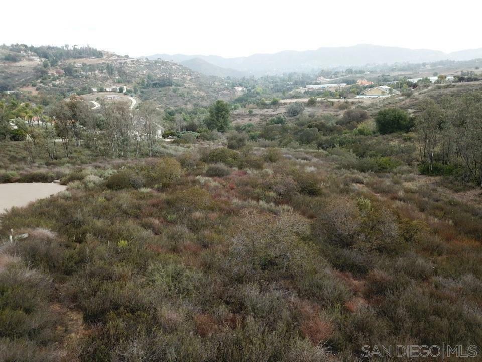 89 Yacoo Ct  Jamul CA 91935 photo