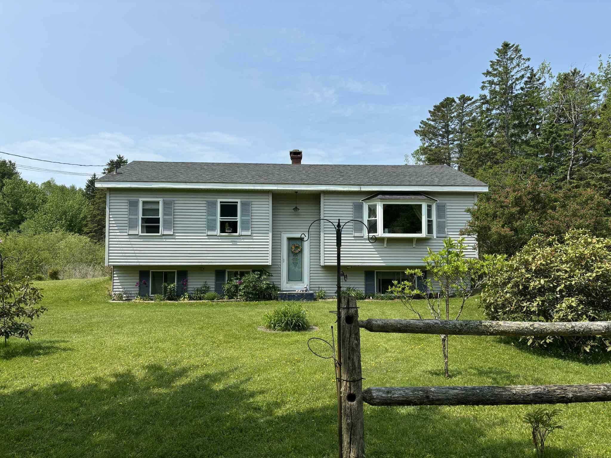 Property Photo: 173 Kennebec Road ME 04654