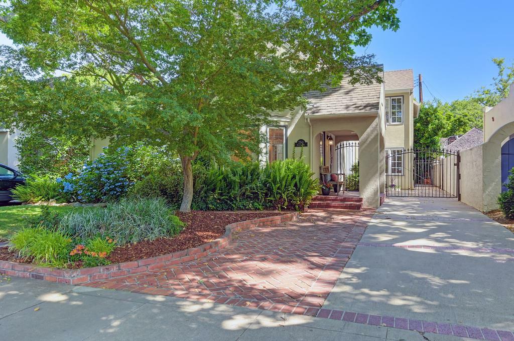 Property Photo: 2541 7th Avenue CA 95818