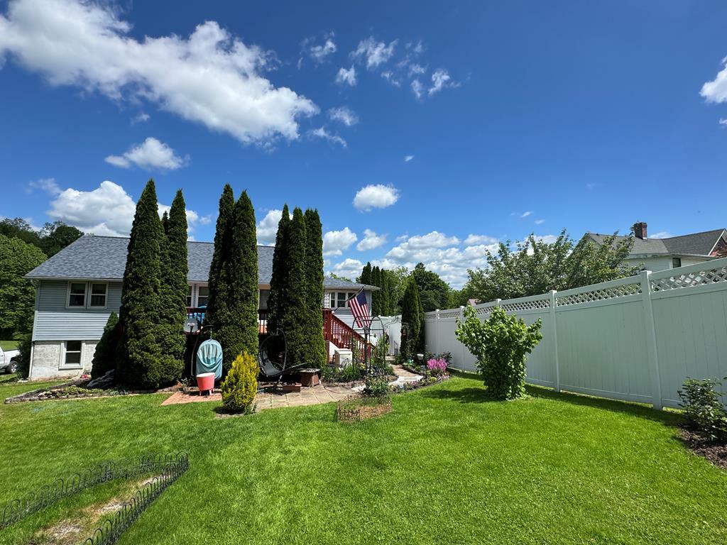 Property Photo: 29 Dans Lane PA 18846