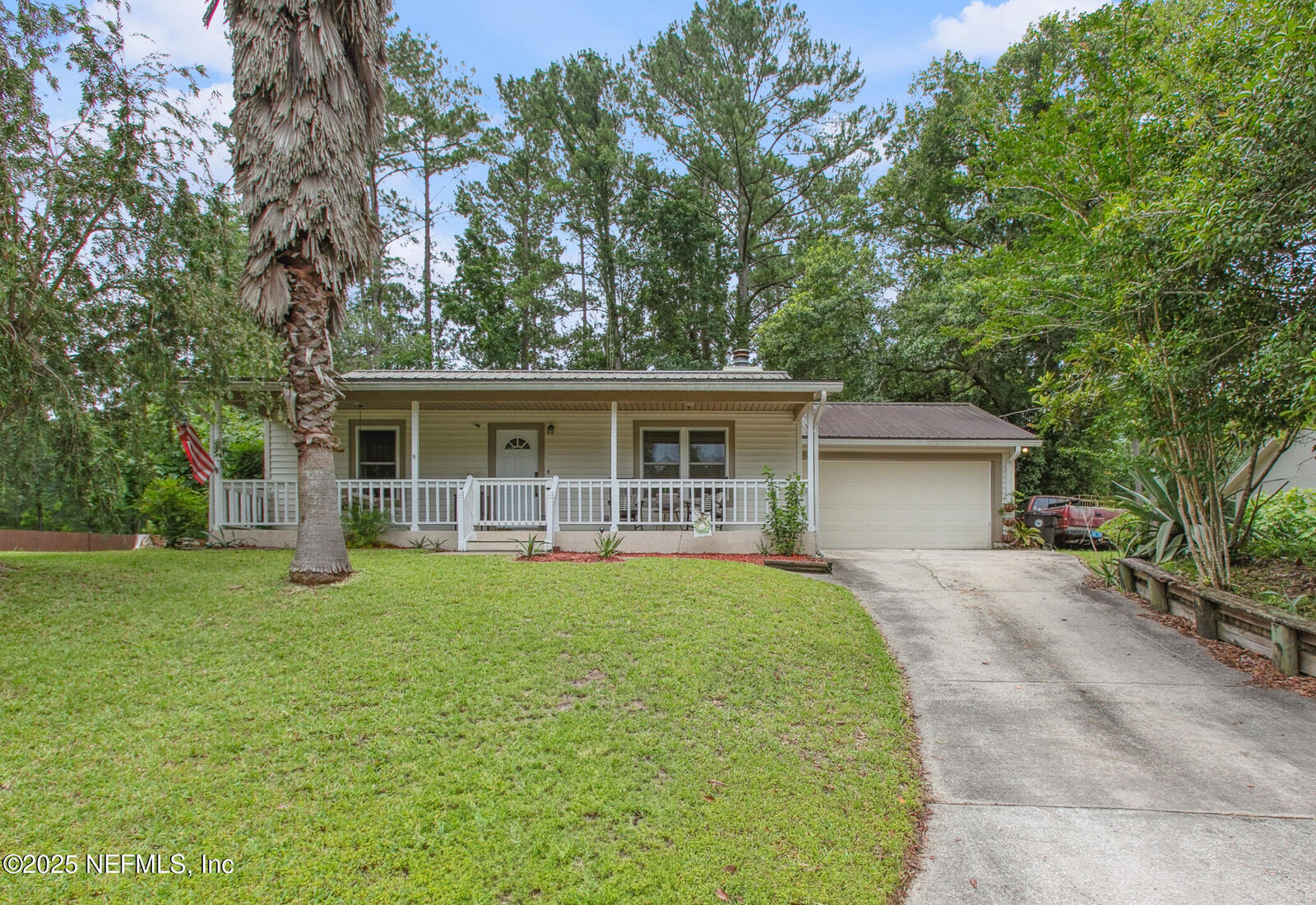 Property Photo: 2051 Cornell Road FL 32068