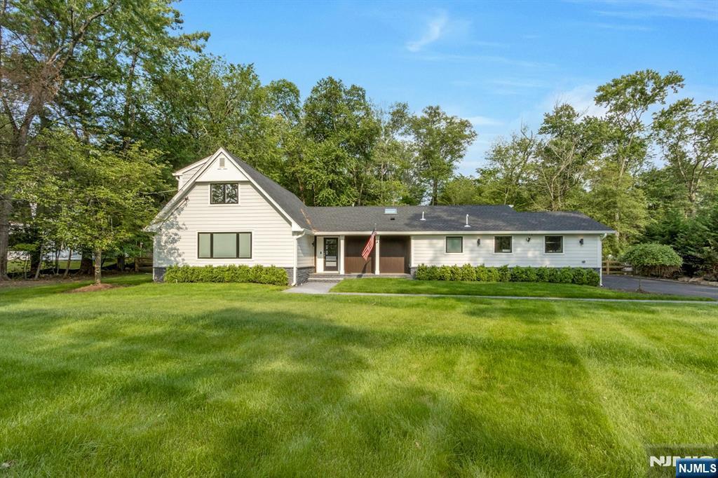 Property Photo:  14 Rambling Brook Road  NJ 07458 