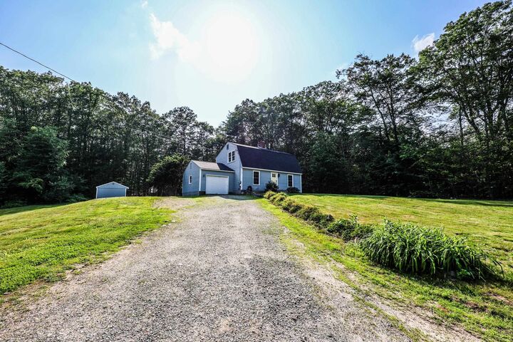 Property Photo: 81 Abbot Hill Acres Road NH 03086