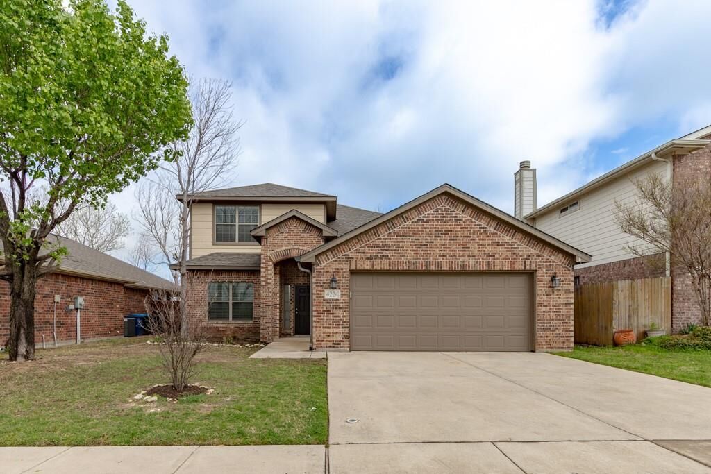 Property Photo:  4224 Mantis Street  TX 76106 