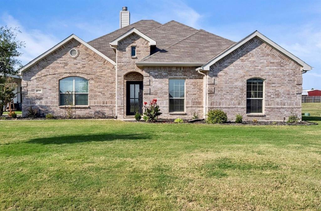 Property Photo: 1109 Cashew Drive TX 76084