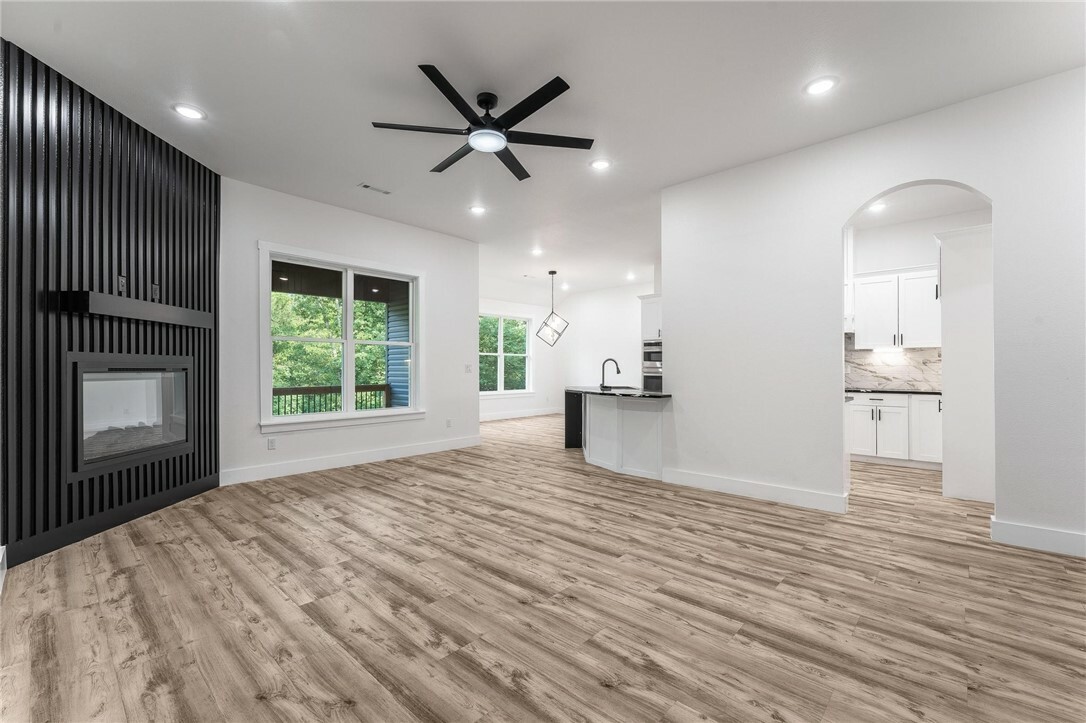 Property Photo:  12 Ellesmere Lane  AR 72714 