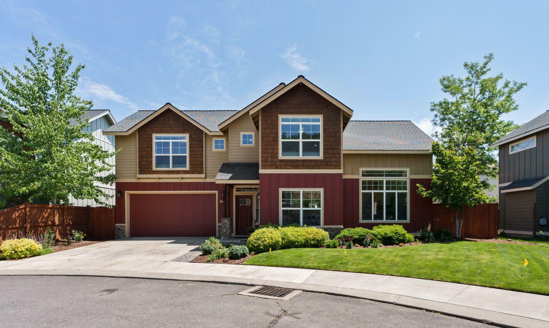 Property Photo: 1072 NE Parkview Court OR 97701