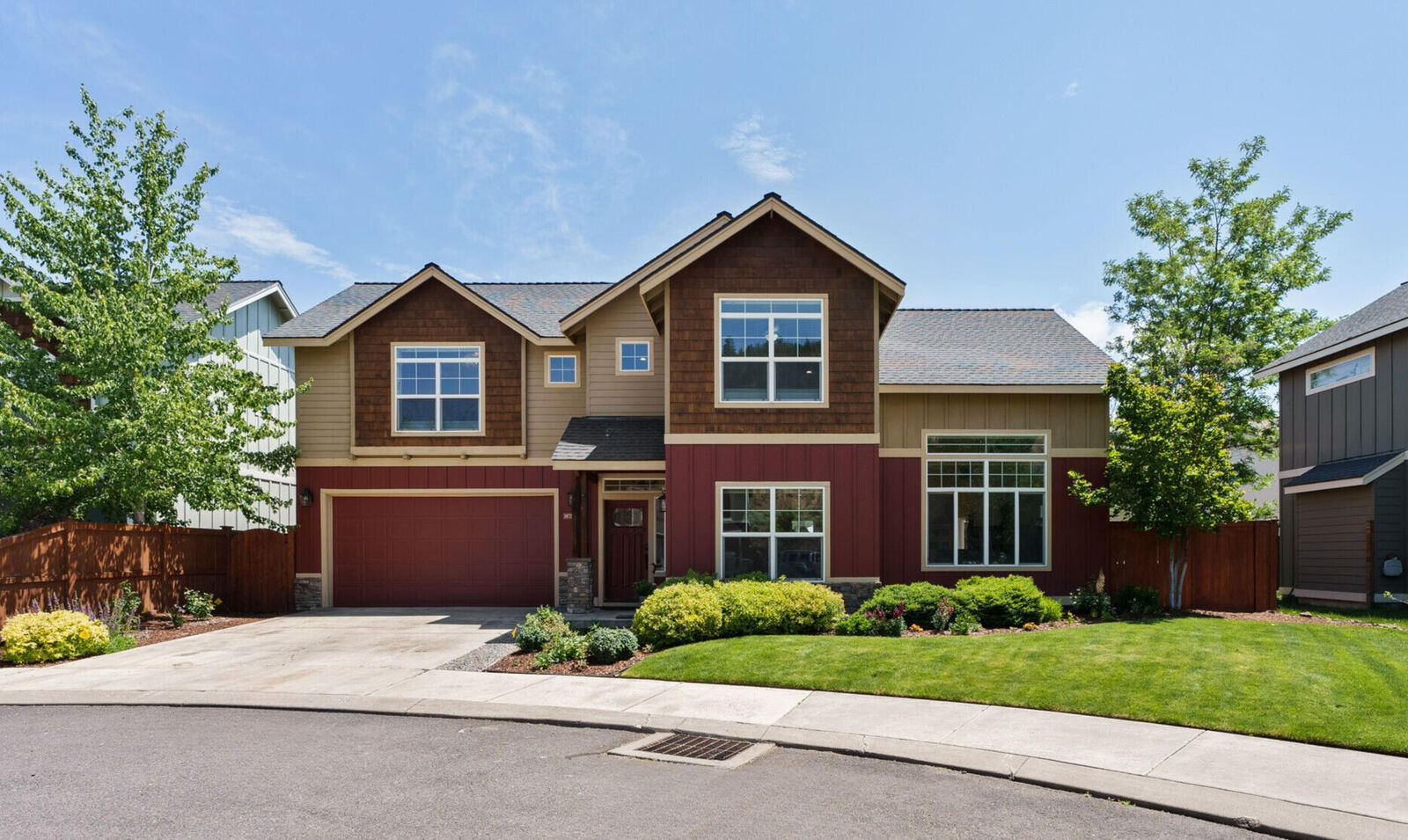 Property Photo: 1072 NE Parkview Court OR 97701