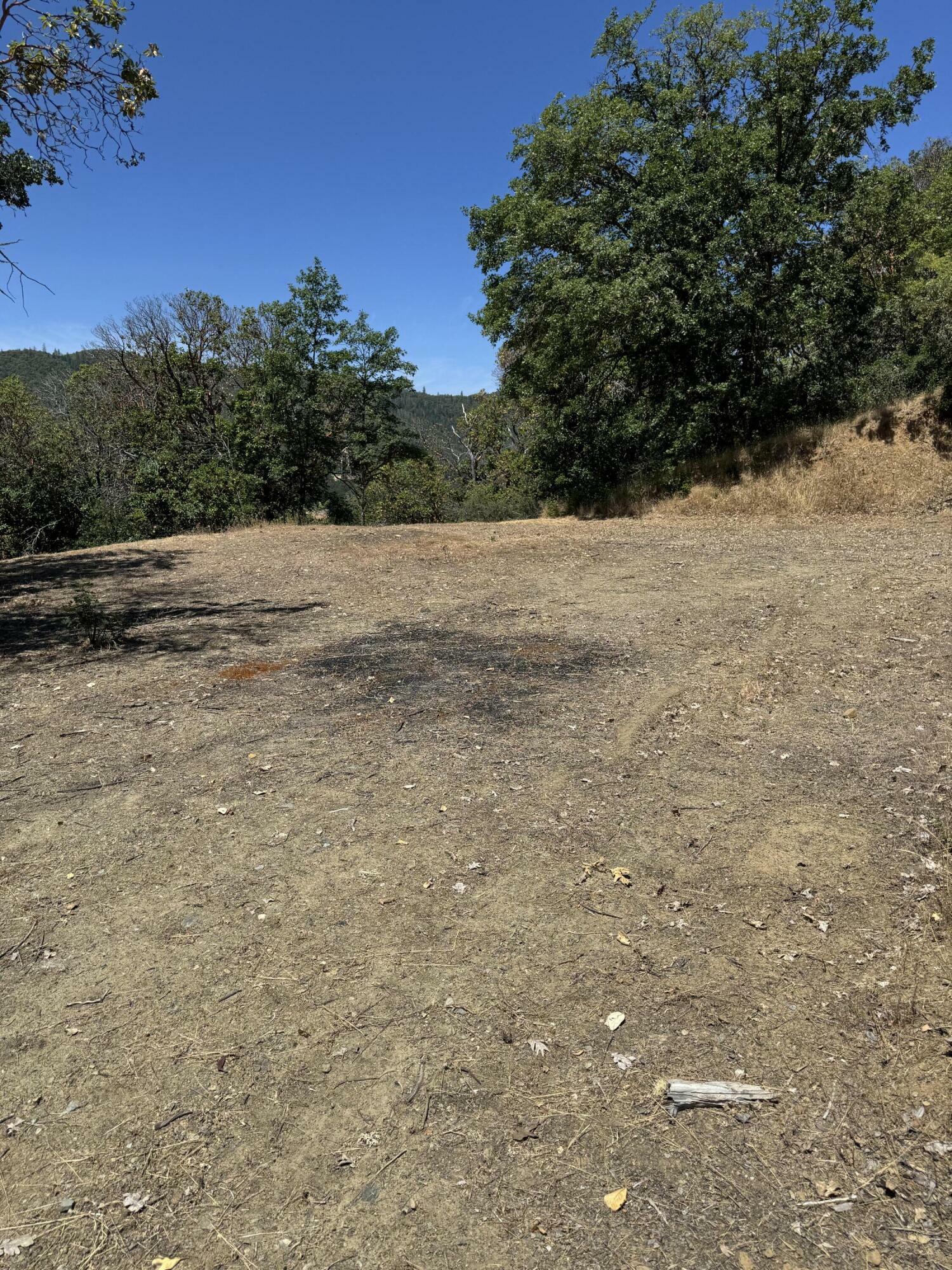 Property Photo: 8184 Old Stage Road OR 97502