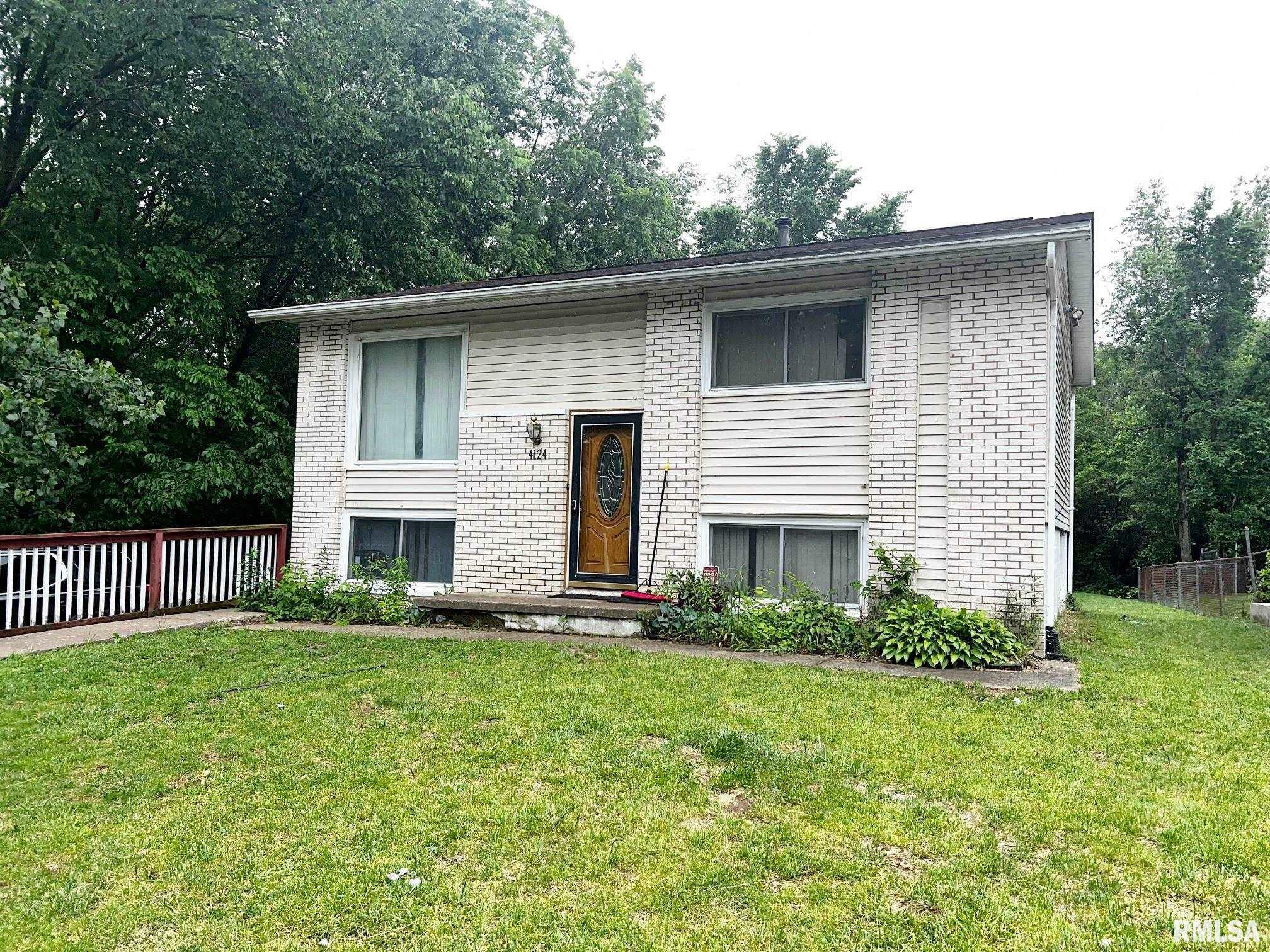 Property Photo: 4124 W Courtland Street IL 61615