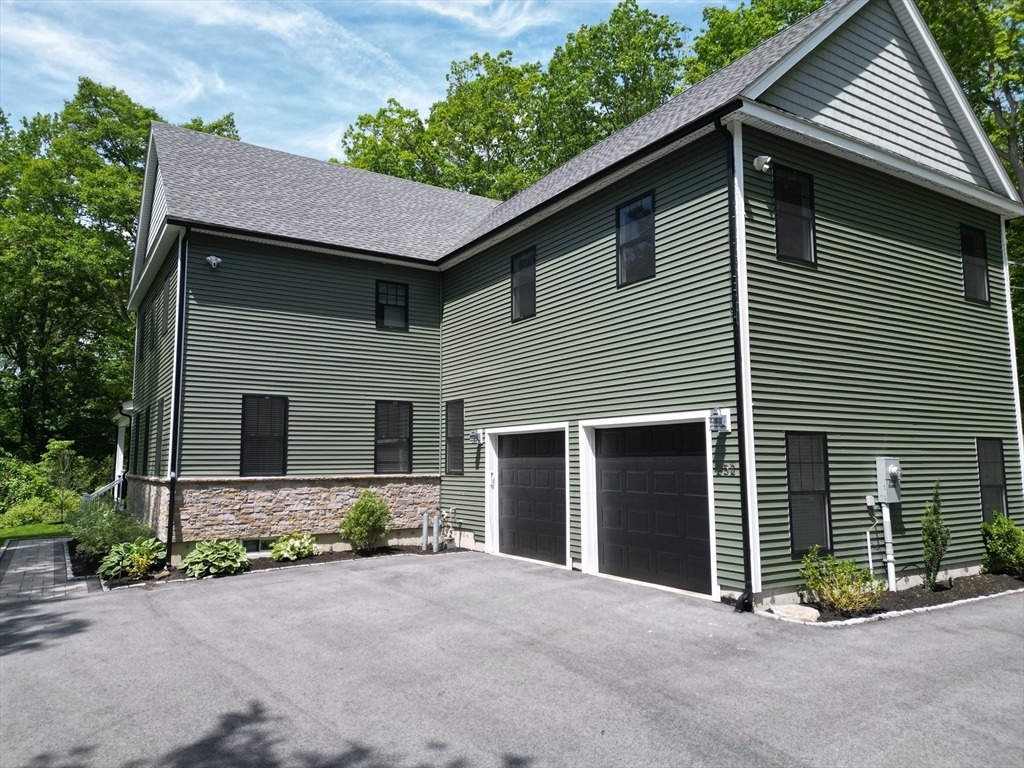 Property Photo: 252 Holden MA 01520