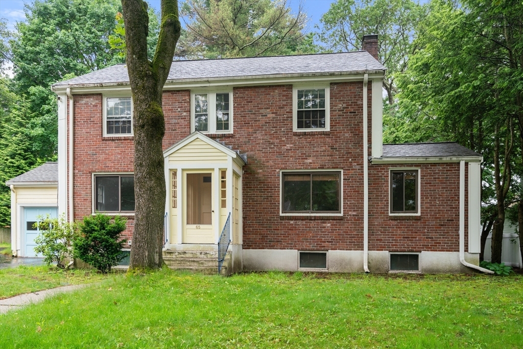 Property Photo: 65 Kirkstall Rd MA 02460