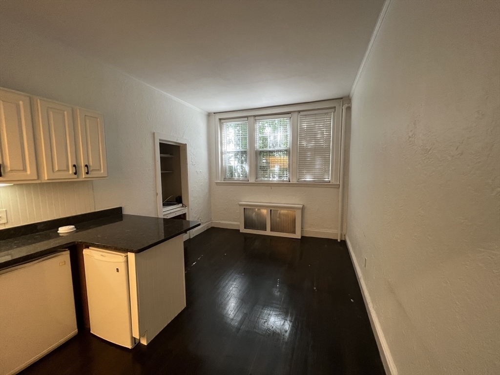 Property Photo: 90 Kilsyth Rd 3 MA 02135
